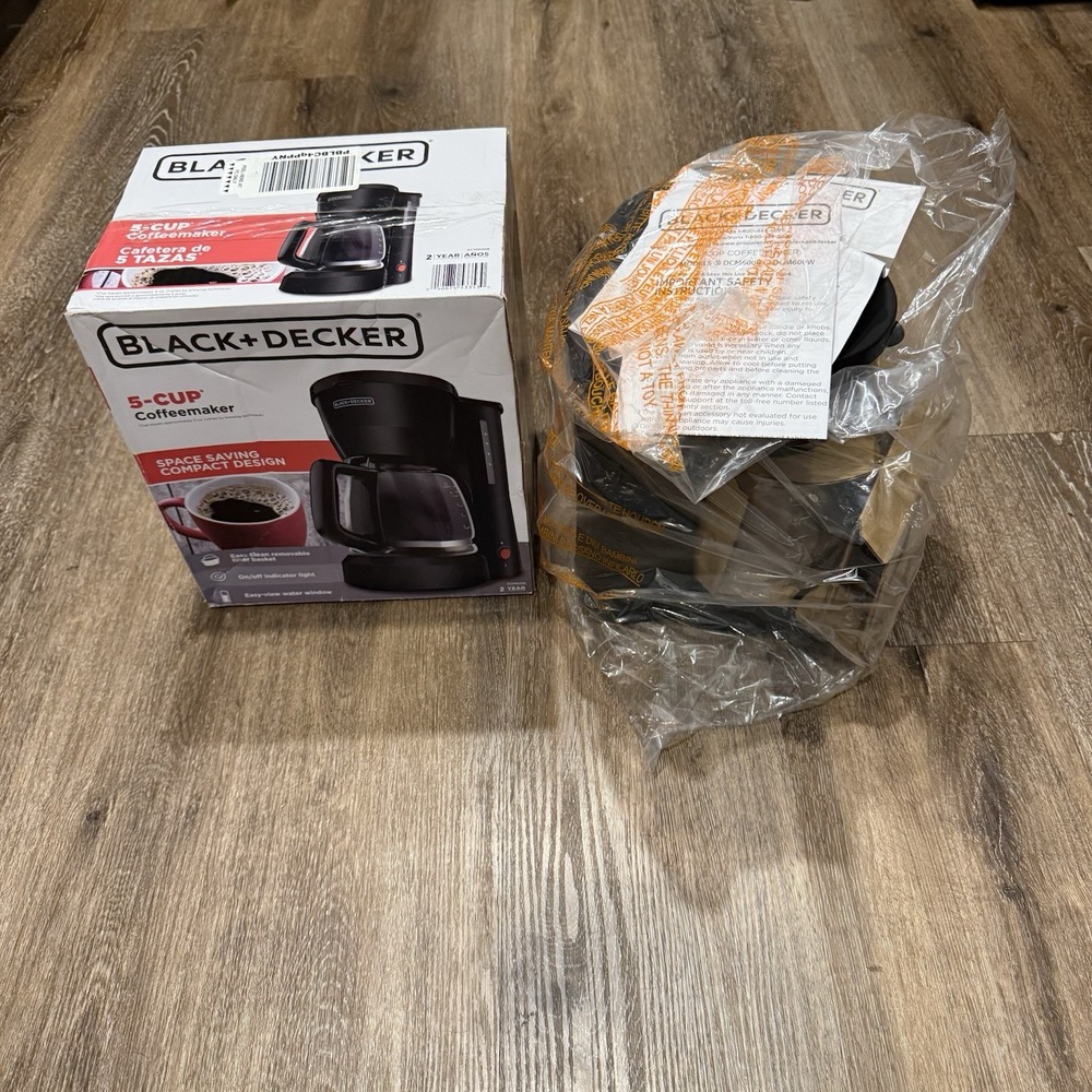 BLACK DECKER 5 Cup Coffeemaker Black DCM600B Brand New Pot Kitchen Appliance
